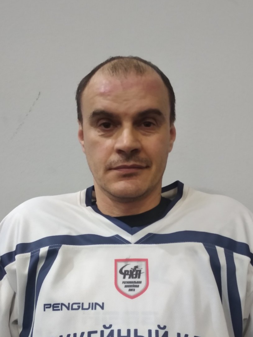 Крапивин Михаил